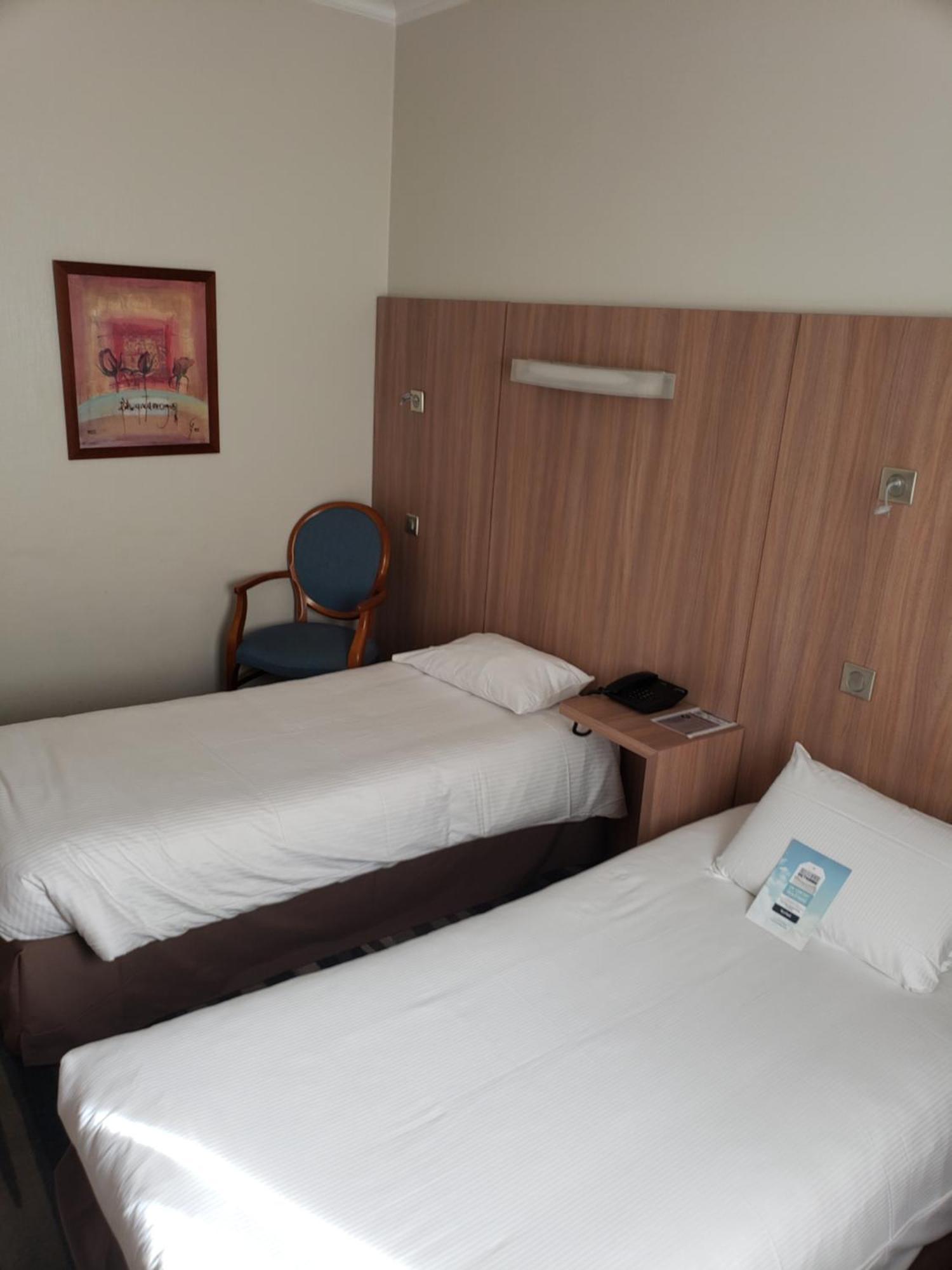 Kyriad Hotel Tours Centre Bagian luar foto